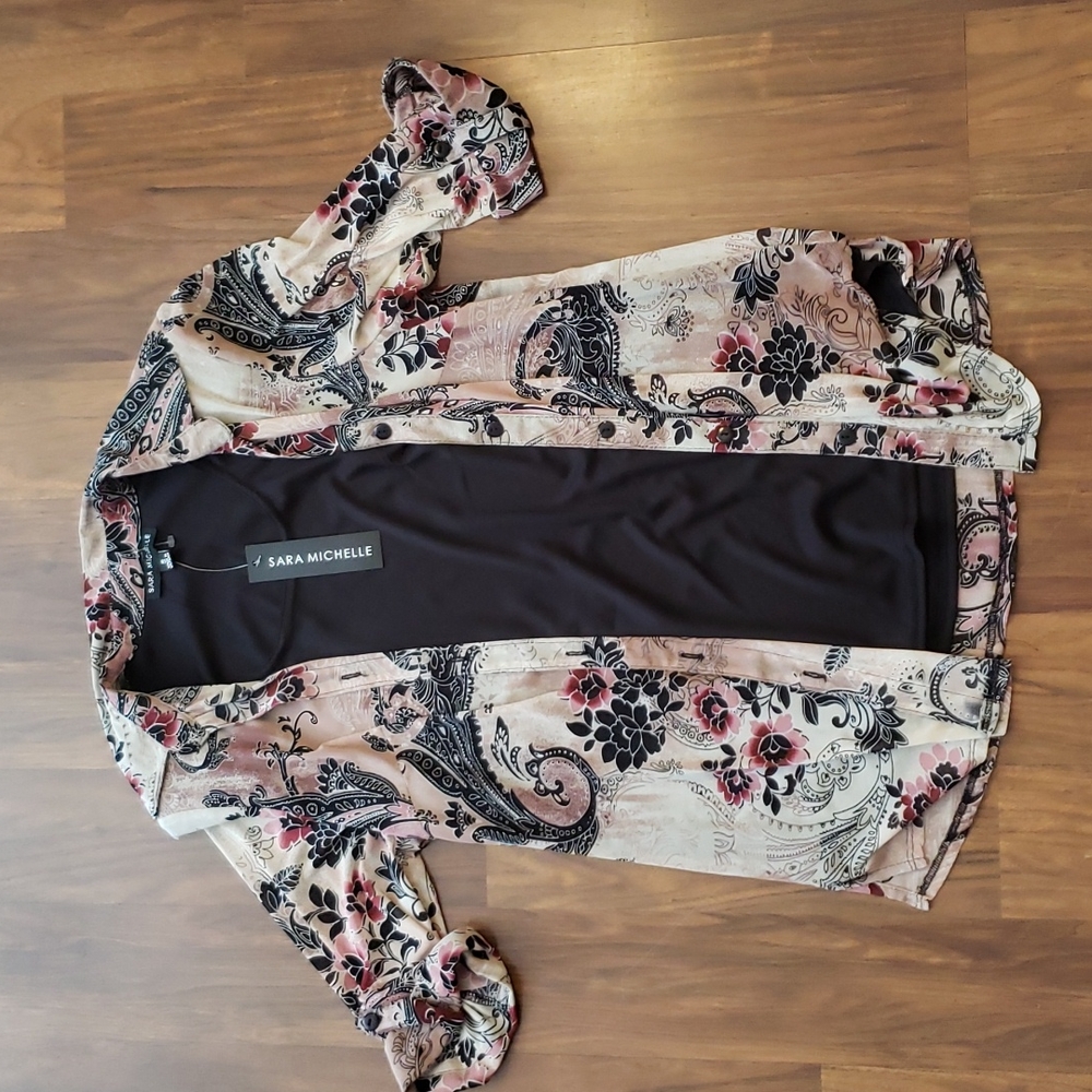 Sara Michelle dress shirt small